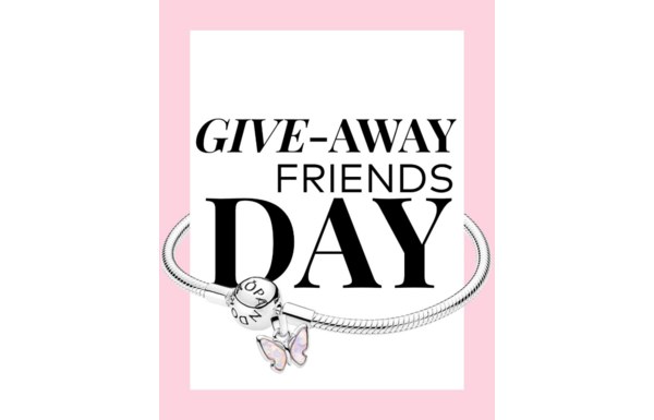 Gagnez vos 2 bracelets Pandora accompagnés de 2 charms Papillon Pandora – le cadeau parfait à partager