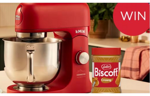 Gagnez robot culinaire Kenwood kMix Édition Suisse, noir ou rouge vif